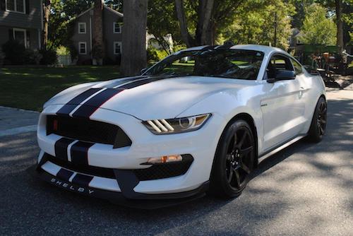 View '2020 mustang gt350r pictures